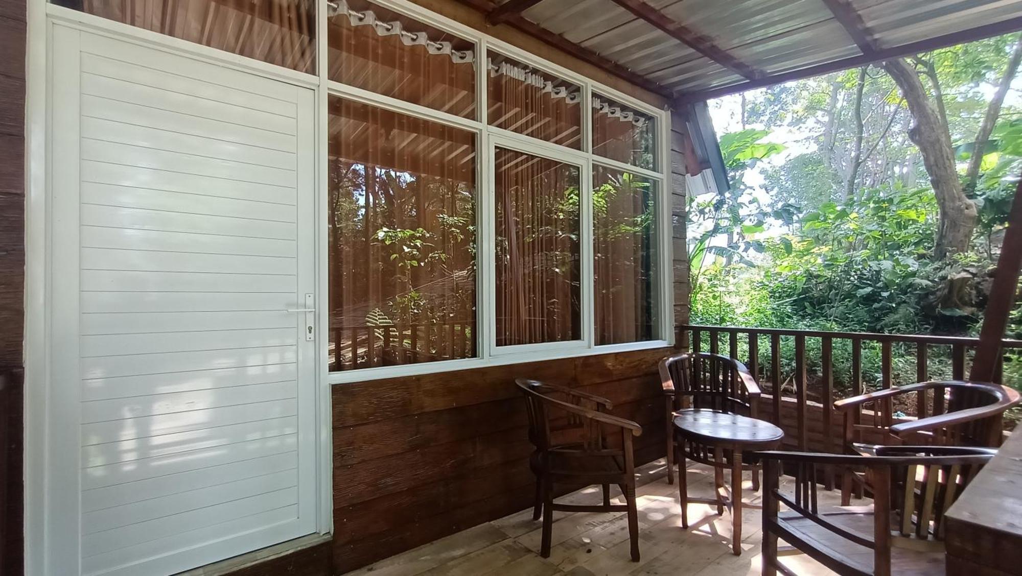 Pijar Resort Powered By Cocotel Kudus Room photo