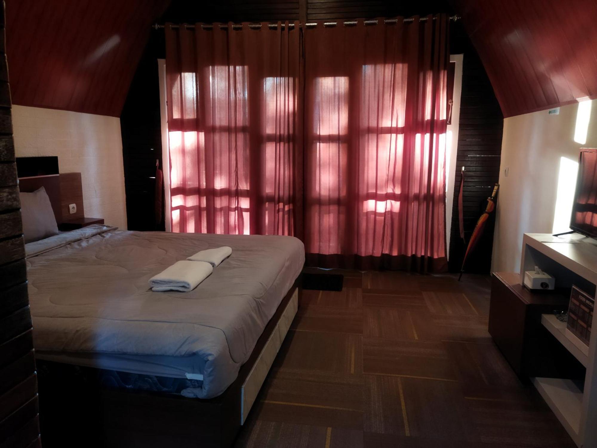 Pijar Resort Powered By Cocotel Kudus Room photo