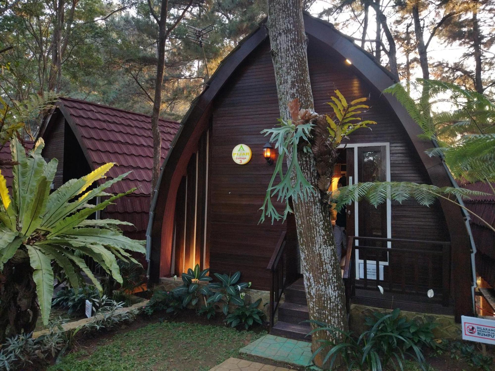 Pijar Resort Powered By Cocotel Kudus Exterior photo